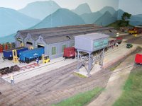 100 4076  The Wagon Repair Depot receives wagons from all over the region. This means that a variety of freight rolling stock can be seen running on the layout – many of which would not normally be seen or required at other local industries